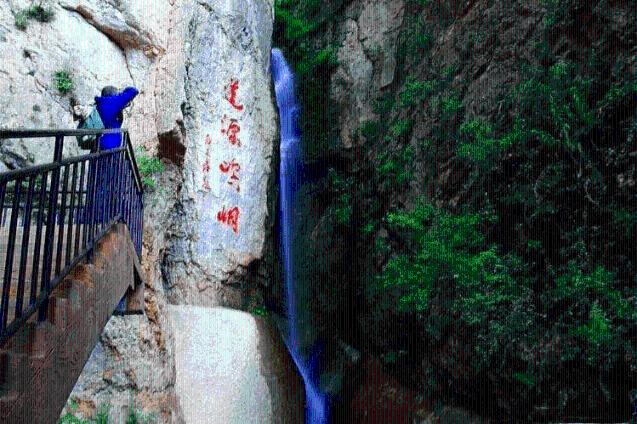 沙漠前行